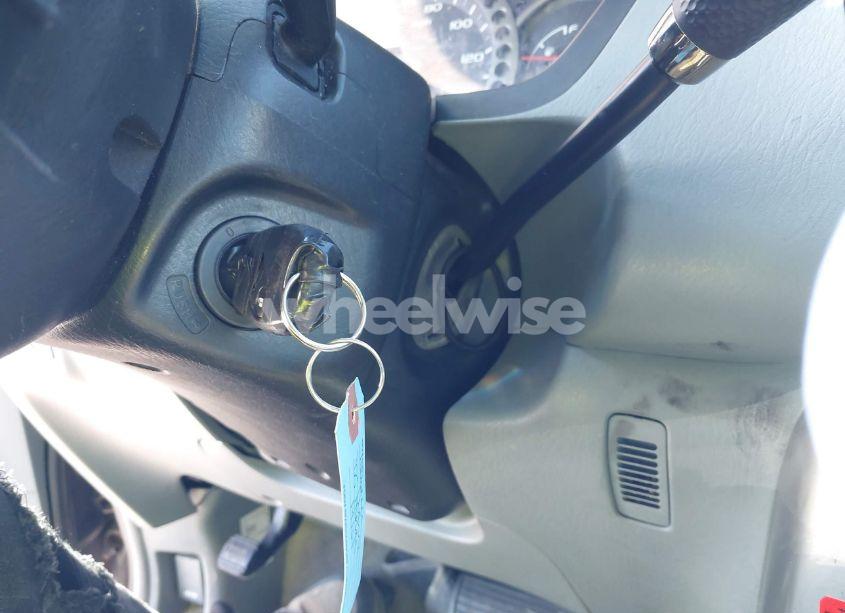 Photo 11 of 2005 Honda Pilot EX-L (VIN 5FNYF18635B041246)