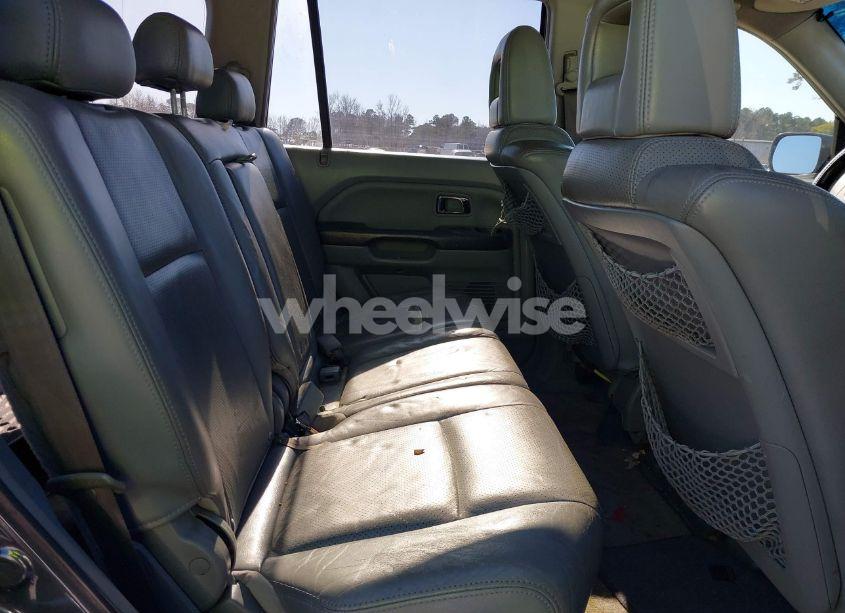 Photo 8 of 2005 Honda Pilot EX-L (VIN 5FNYF18635B041246)