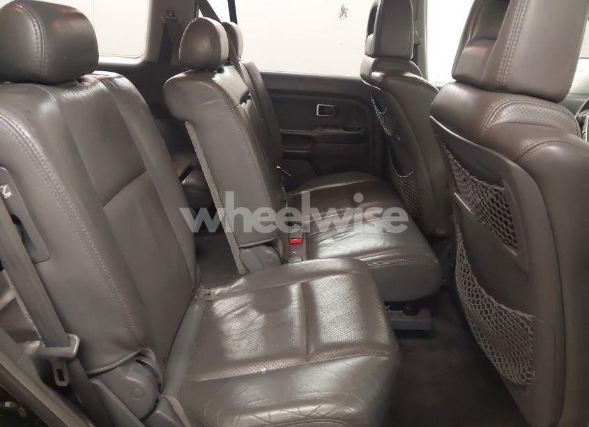 Photo 8 of 2005 Honda Pilot EX-L (VIN 5FNYF18635B052506)