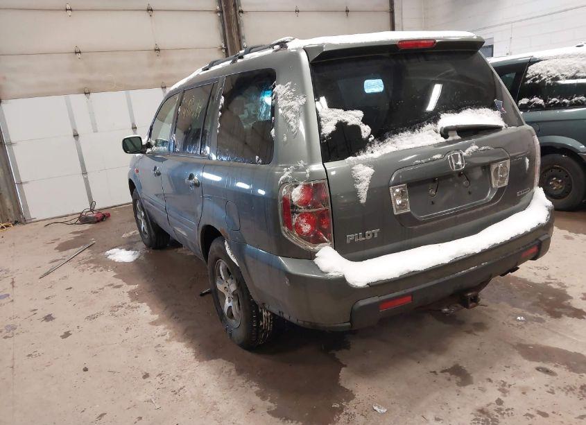 Photo 3 of 2007 Honda Pilot EX-L (VIN 5FNYF18637B004894)