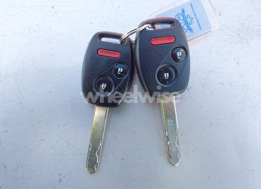 Photo 11 of 2005 Honda Pilot EX-L (VIN 5FNYF18645B032216)