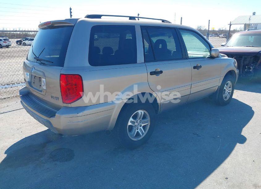 Photo 4 of 2005 Honda Pilot EX-L (VIN 5FNYF18645B032216)