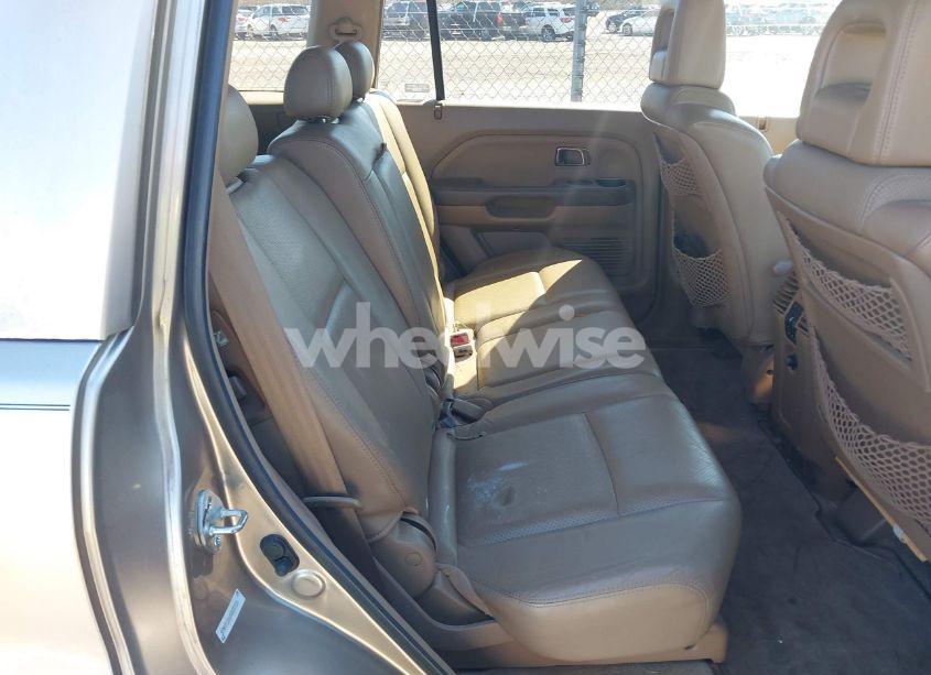 Photo 8 of 2005 Honda Pilot EX-L (VIN 5FNYF18645B032216)