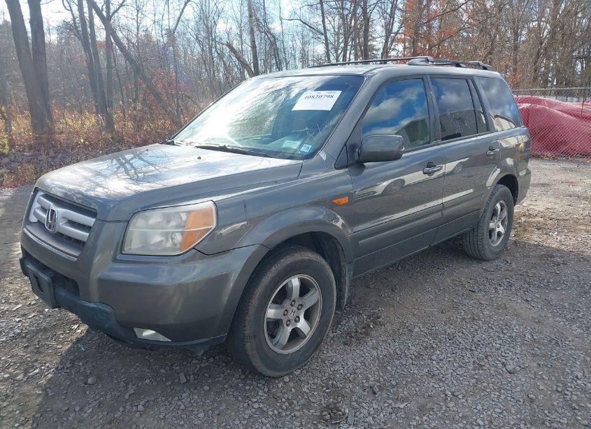 Photo 2 of 2008 Honda Pilot EX-L (VIN 5FNYF18648B021172)