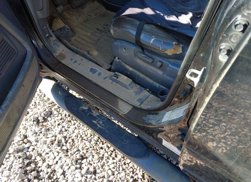 Photo 6 of 2005 Honda Pilot EX-L (VIN 5FNYF18655B015893)