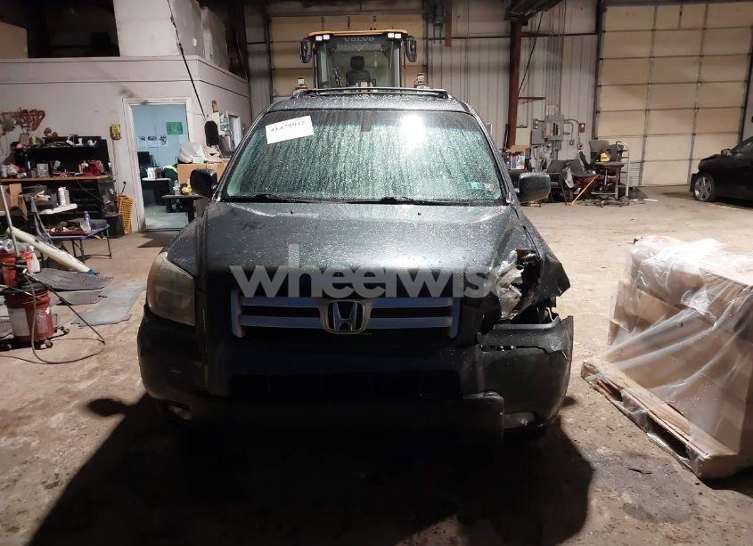 Photo 12 of 2006 Honda Pilot EX-L (VIN 5FNYF18656B020593)