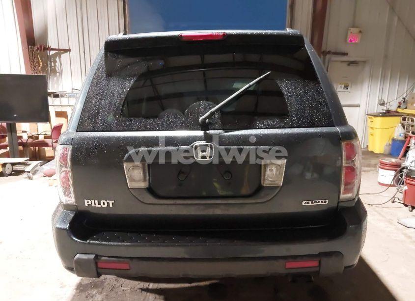 Photo 16 of 2006 Honda Pilot EX-L (VIN 5FNYF18656B020593)
