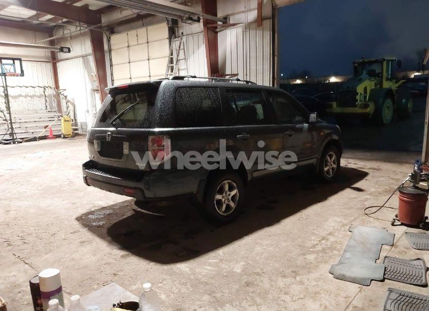 Photo 4 of 2006 Honda Pilot EX-L (VIN 5FNYF18656B020593)