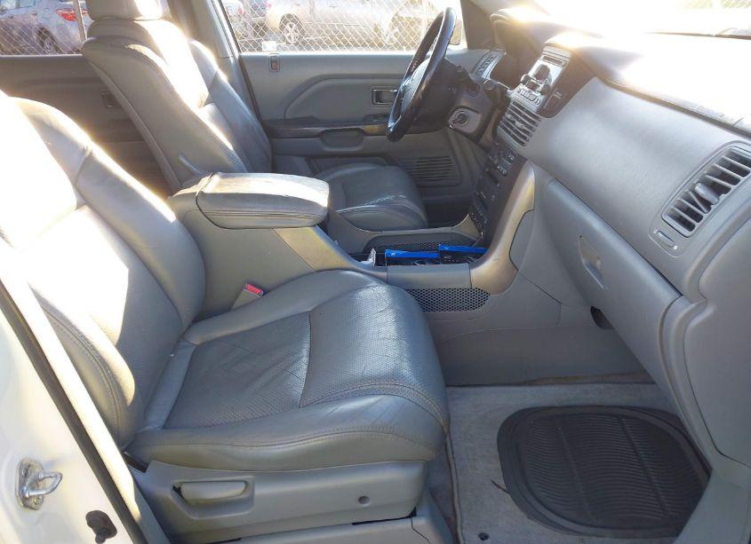 Photo 5 of 2005 Honda Pilot EX-L (VIN 5FNYF18665B018026)