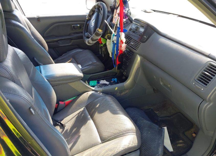 Photo 5 of 2005 Honda Pilot EX-L (VIN 5FNYF18665B058638)