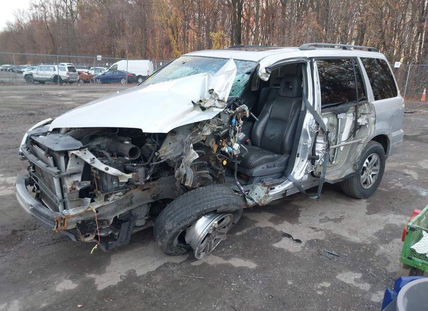 Photo 2 of 2005 Honda Pilot EX-L (VIN 5FNYF18675B066411)