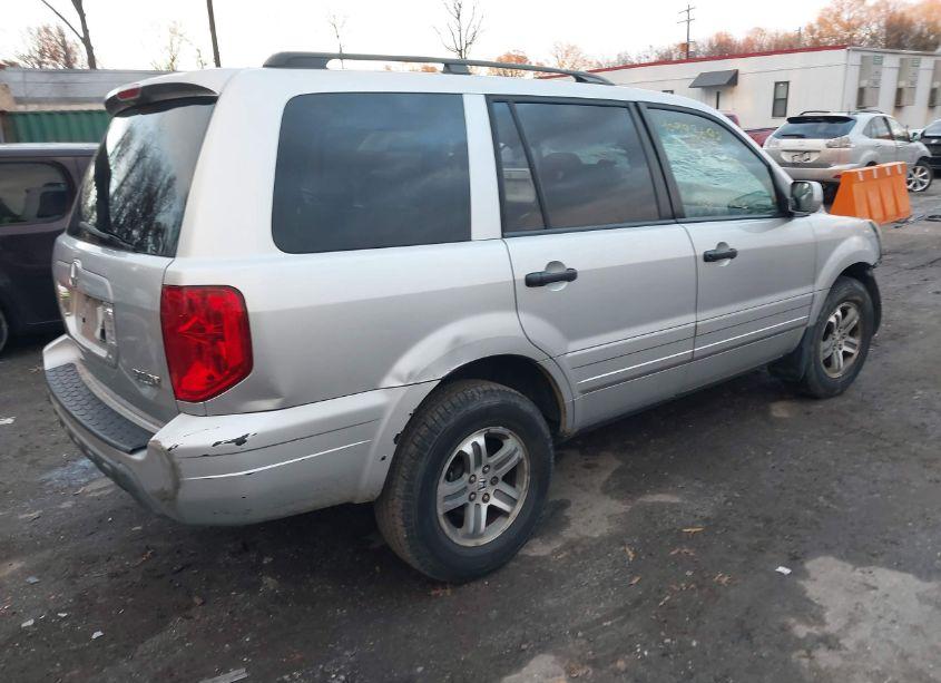 Photo 4 of 2005 Honda Pilot EX-L (VIN 5FNYF18675B066411)