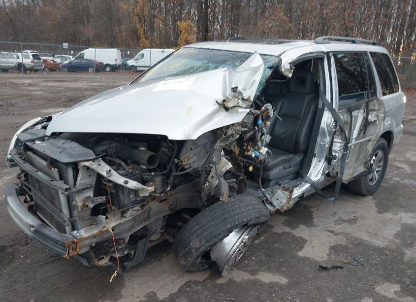 Photo 6 of 2005 Honda Pilot EX-L (VIN 5FNYF18675B066411)