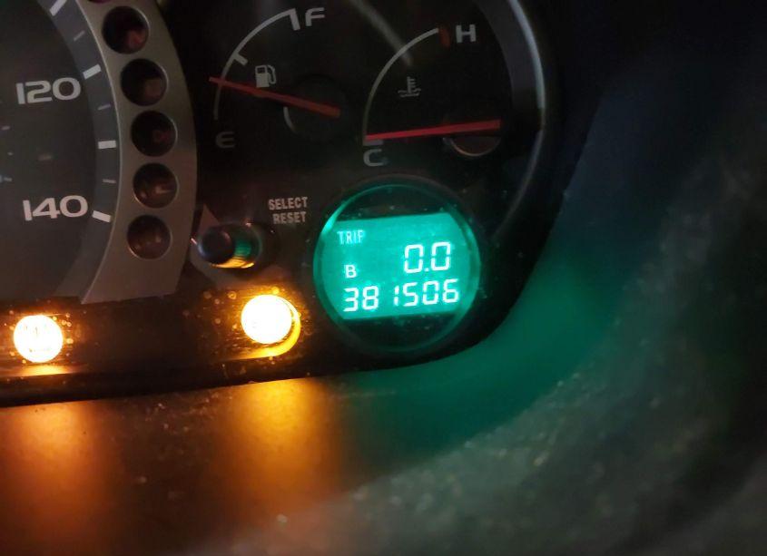 Photo 15 of 2005 Honda Pilot EX-L (VIN 5FNYF18685B007075)