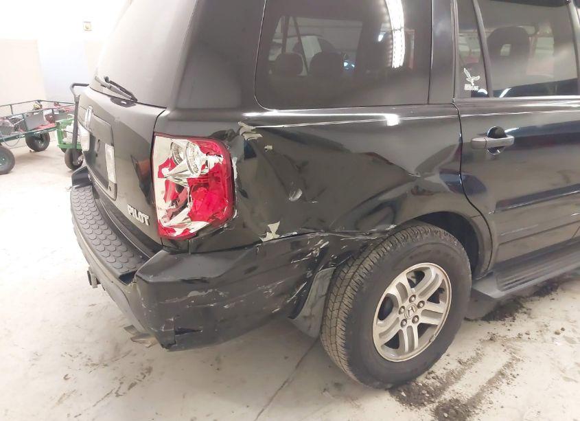 Photo 6 of 2005 Honda Pilot EX-L (VIN 5FNYF18685B007075)