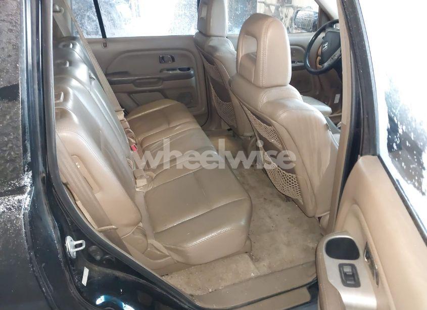 Photo 8 of 2005 Honda Pilot EX-L (VIN 5FNYF18685B025219)