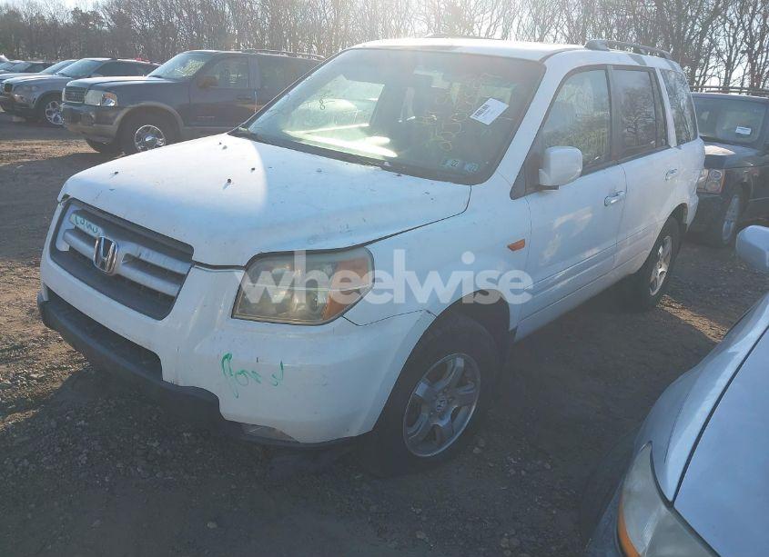 Photo 2 of 2006 Honda Pilot EX-L (VIN 5FNYF18686B010429)