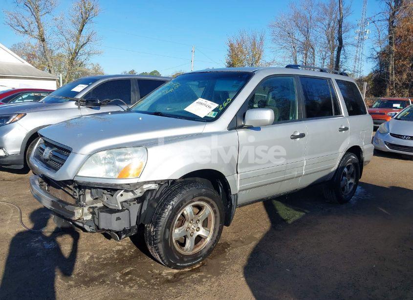 Photo 2 of 2005 Honda Pilot EX-L (VIN 5FNYF18695B009403)