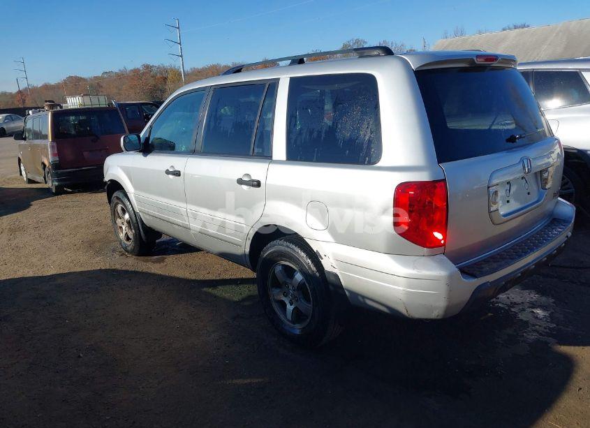 Photo 3 of 2005 Honda Pilot EX-L (VIN 5FNYF18695B009403)