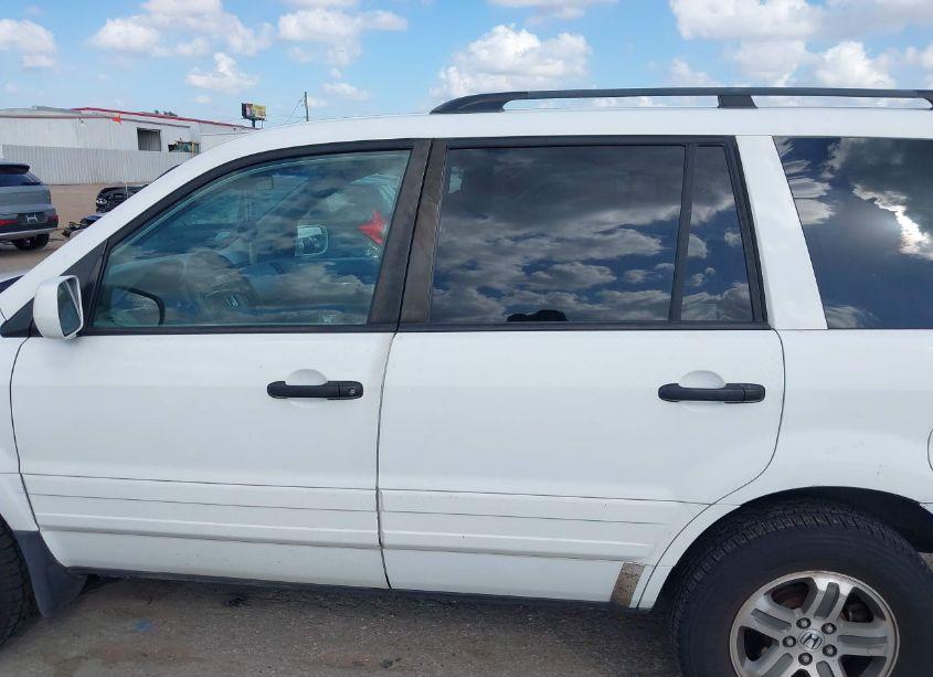 Photo 14 of 2005 Honda Pilot EX-L (VIN 5FNYF18695B064515)