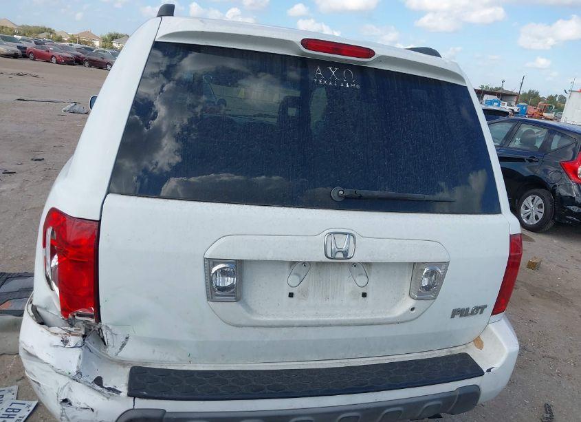 Photo 16 of 2005 Honda Pilot EX-L (VIN 5FNYF18695B064515)