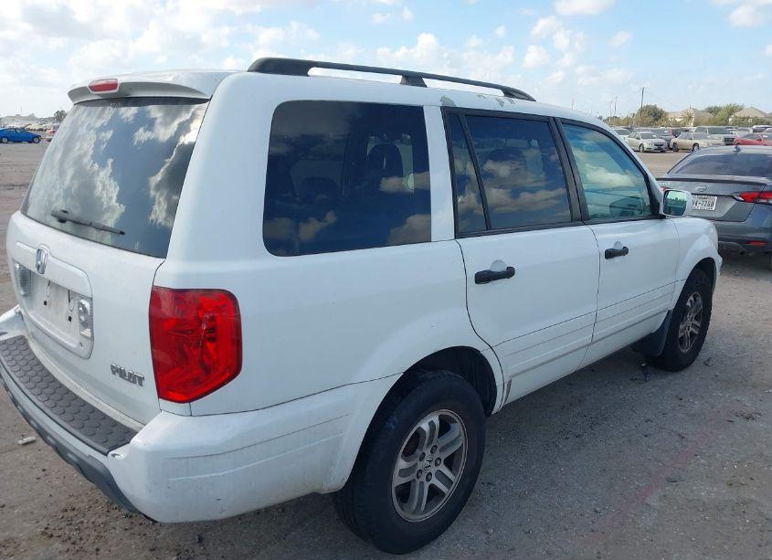 Photo 4 of 2005 Honda Pilot EX-L (VIN 5FNYF18695B064515)