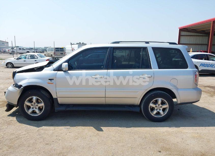 Photo 14 of 2006 Honda Pilot EX-L (VIN 5FNYF18696B020807)