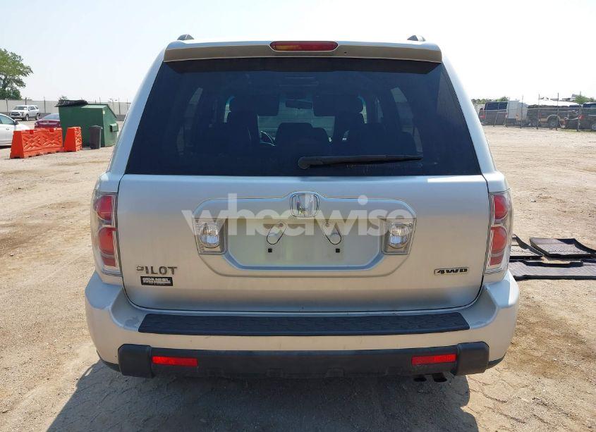 Photo 16 of 2006 Honda Pilot EX-L (VIN 5FNYF18696B020807)