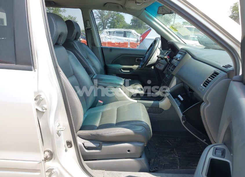 Photo 5 of 2006 Honda Pilot EX-L (VIN 5FNYF18696B020807)