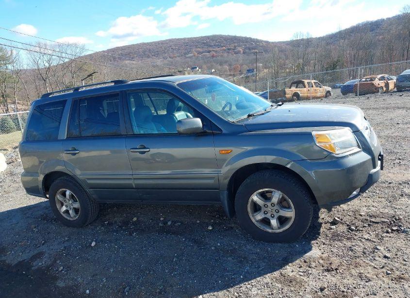 Photo 13 of 2007 Honda Pilot EX-L (VIN 5FNYF18697B013499)