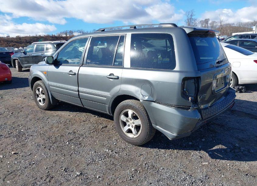 Photo 3 of 2007 Honda Pilot EX-L (VIN 5FNYF18697B013499)
