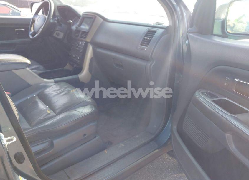 Photo 5 of 2006 Honda Pilot EX-L (VIN 5FNYF18706B013155)