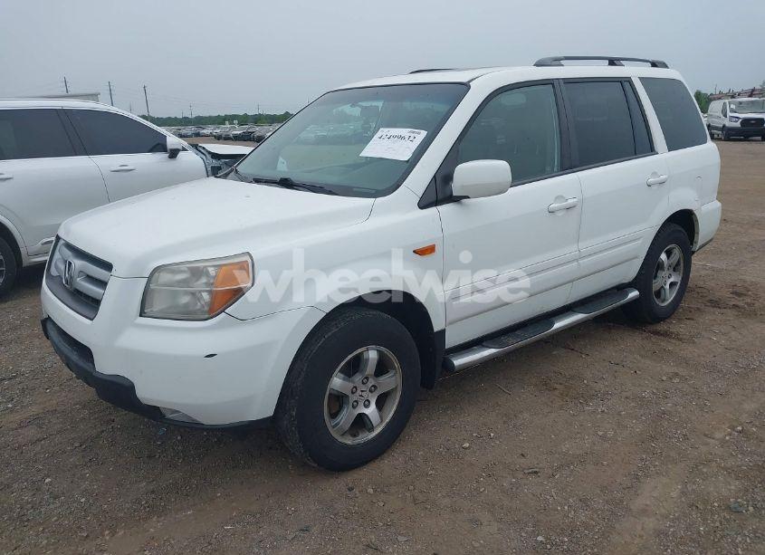 Photo 2 of 2007 Honda Pilot EX-L (VIN 5FNYF18707B014503)