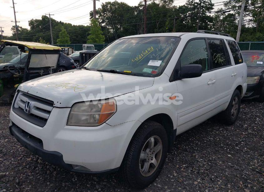Photo 2 of 2007 Honda Pilot EX-L (VIN 5FNYF18707B014839)