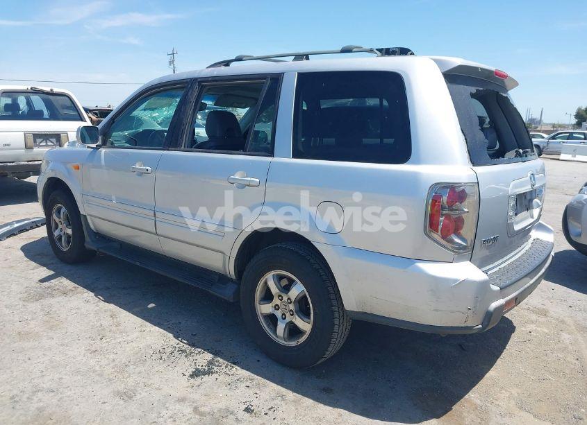 Photo 3 of 2007 Honda Pilot EX-L (VIN 5FNYF18707B022732)
