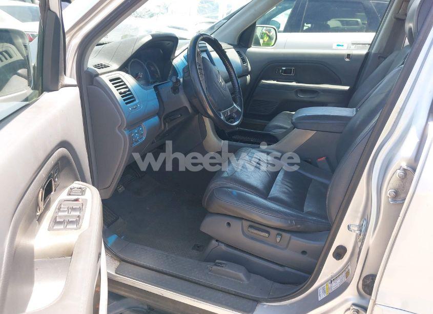 Photo 5 of 2007 Honda Pilot EX-L (VIN 5FNYF18707B022732)