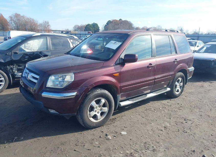 Photo 2 of 2007 Honda Pilot EX-L (VIN 5FNYF18727B026880)