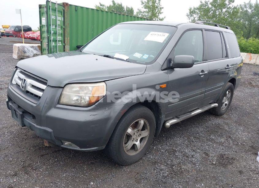 Photo 2 of 2008 Honda Pilot EX-L (VIN 5FNYF18728B008168)