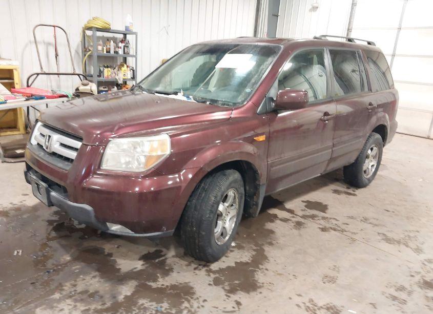Photo 2 of 2007 Honda Pilot EX-L (VIN 5FNYF18767B028972)