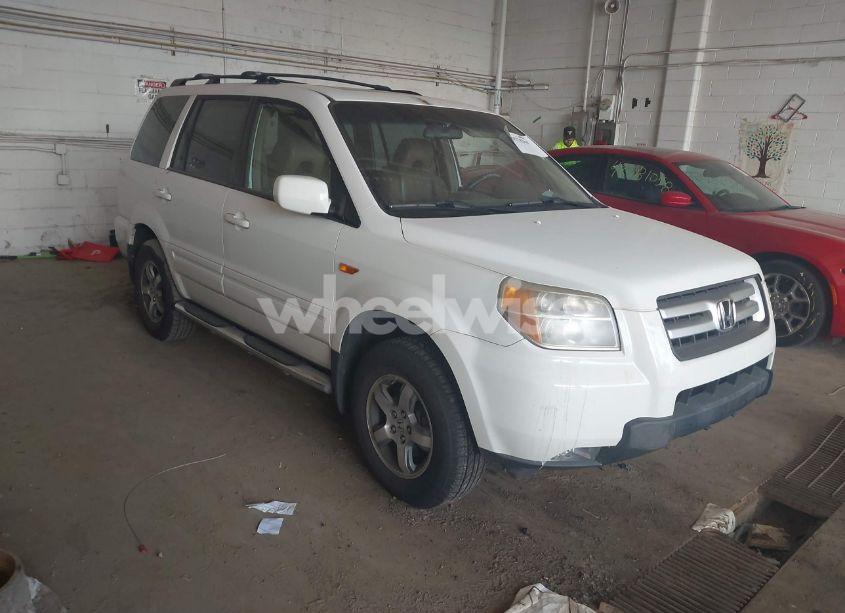 2008 Honda Pilot EX-L (VIN 5FNYF18788B018199) main photo