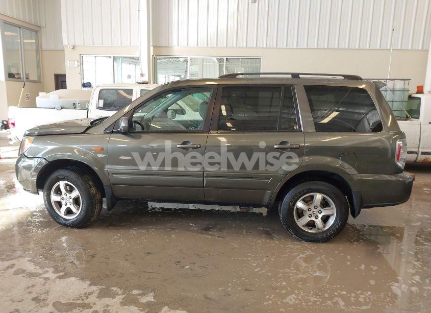 Photo 14 of 2006 Honda Pilot EX-L (VIN 5FNYF187X6B026463)
