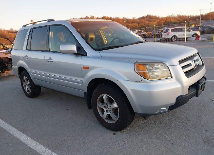 2006 Honda Pilot EX-L (VIN 5FNYF187X6B028598) main photo
