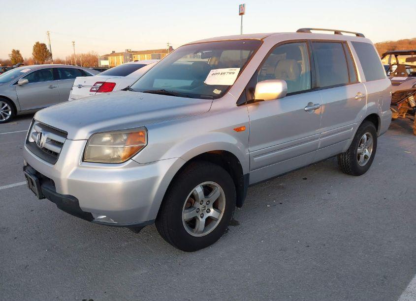 Photo 2 of 2006 Honda Pilot EX-L (VIN 5FNYF187X6B028598)