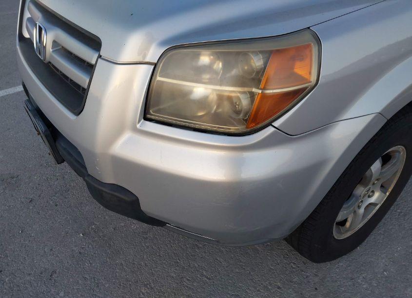 Photo 6 of 2006 Honda Pilot EX-L (VIN 5FNYF187X6B028598)