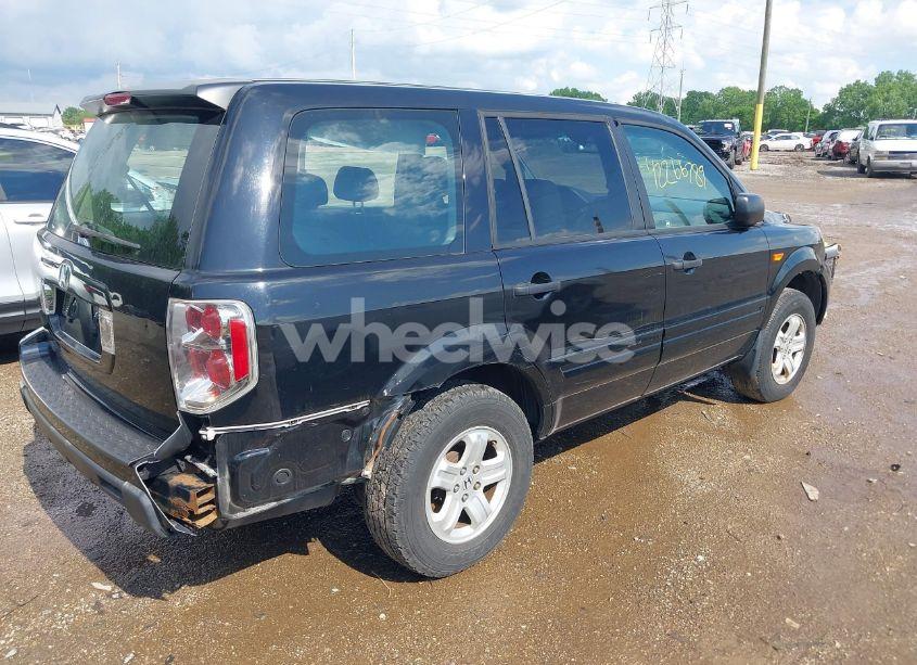 Photo 4 of 2007 Honda Pilot LX (VIN 5FNYF28107B021596)