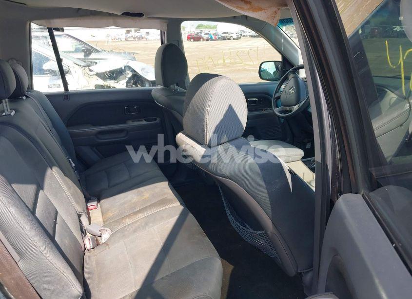 Photo 8 of 2007 Honda Pilot LX (VIN 5FNYF28107B021596)