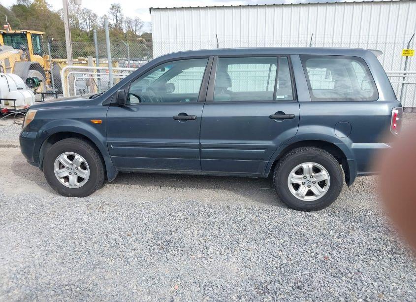 Photo 14 of 2006 Honda Pilot LX (VIN 5FNYF28126B002014)