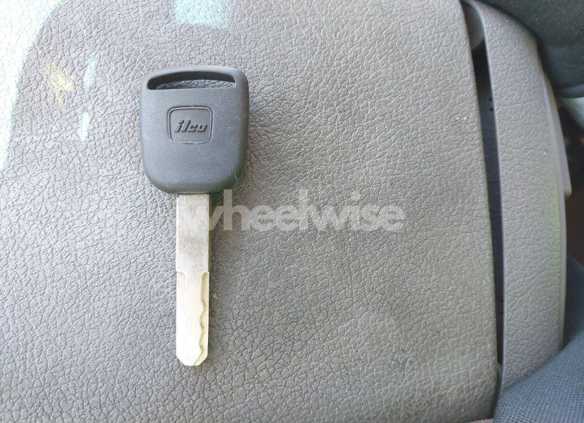 Photo 11 of 2006 Honda Pilot LX (VIN 5FNYF28126B022585)