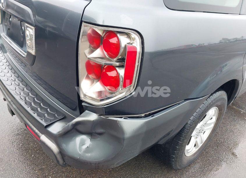 Photo 6 of 2006 Honda Pilot LX (VIN 5FNYF28126B022585)