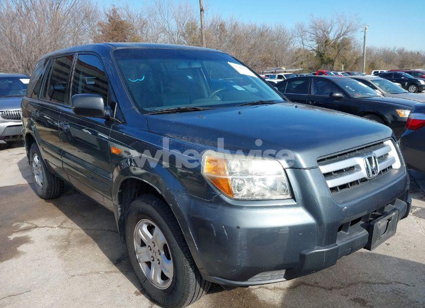 Photo 6 of 2006 Honda Pilot LX (VIN 5FNYF28126B041329)